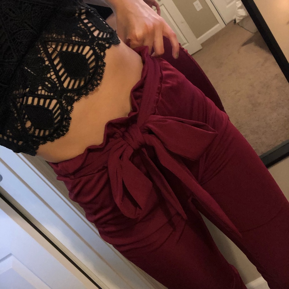 High Wasted Maroon Crop Pants